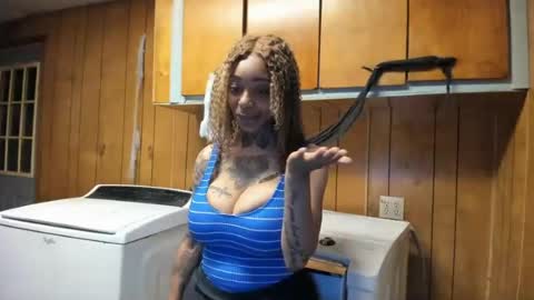 CreamyExotica online show from July 19, 4:04 am