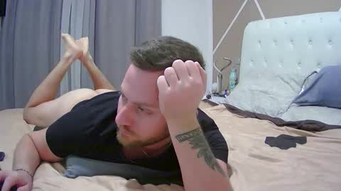 Snapshot of cresp94 chatting on October 21, 8:23 pm Hot ass boy online show from October 21, 8:23 pm