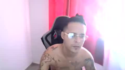 criatian_grey online show from July 21, 7:05 pm