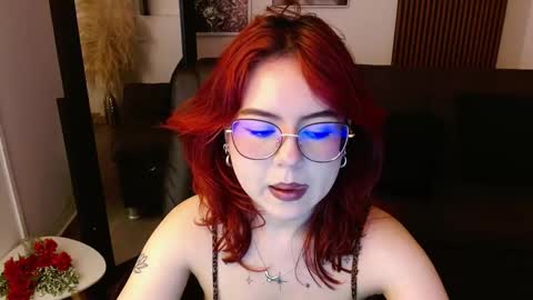 Snapshot of crimson_tati chatting on February 28, 3:15 am Tatiana online show from February 28, 3:15 am