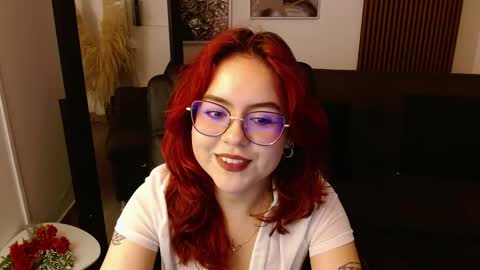 Snapshot of crimson_tati chatting on February 27, 6:35 am Tatiana online show from February 27, 6:35 am