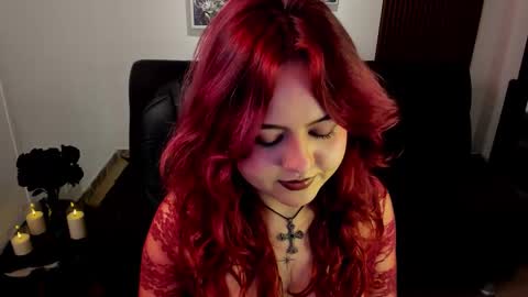 Snapshot of crimson_tati chatting on October 9, 4:18 am Tatiana online show from October 9, 4:18 am