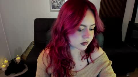 Snapshot of crimson_tati chatting on October 7, 3:02 am Tatiana online show from October 7, 3:02 am