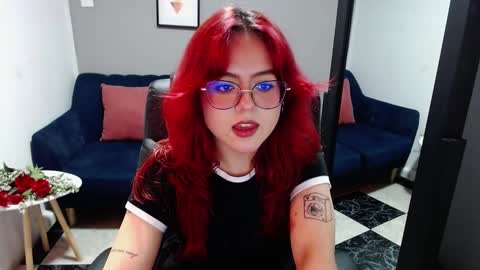 Snapshot of crimson_tati chatting on February 14, 7:49 am Tatiana online show from February 14, 7:49 am