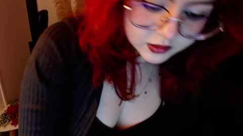 Snapshot of crimson_tati chatting on March 6, 4:08 am Tatiana online show from March 6, 4:08 am