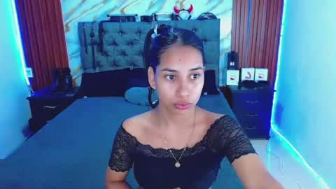 CRISANDMERY online show from July 21, 5:42 am