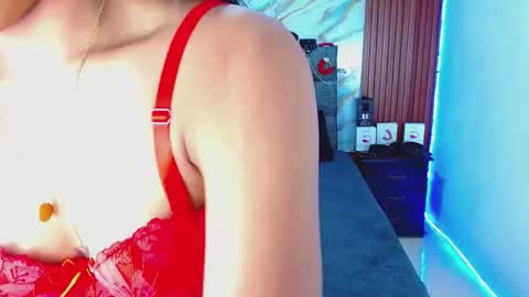 CRISANDMERY online show from April 23, 5:48 am
