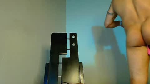 Cristopher online show from August 1, 2:02 am