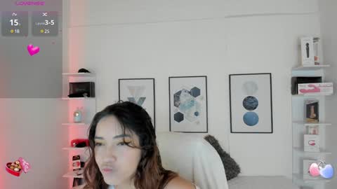 Snapshot of cristal__hot_1 chatting on February 4, 4:05 am Cristal online show from February 4, 4:05 am