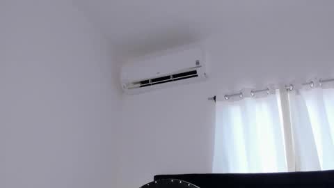 CRISTAL online show from March 14, 4:00 pm