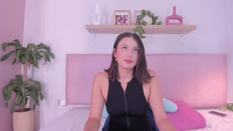 cristalfoxy_ online show from September 19, 12:09 pm