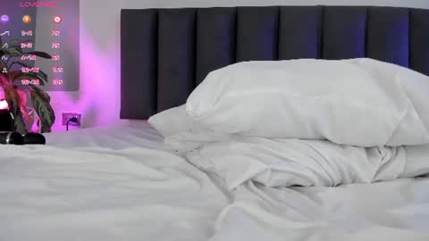 cristalfoxy_ online show from July 23, 1:58 am