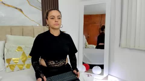 cristal walker online show from February 21, 10:29 am