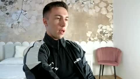 CristianoHailey online show from April 29, 4:56 pm