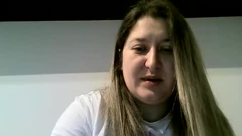Snapshot of cristina20021991 chatting on October 24, 2:29 pm cristina20021991 online show from October 24, 2:29 pm