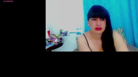 Snapshot of cristina_connor chatting on October 27, 1:27 am Cristina online show from October 27, 1:27 am