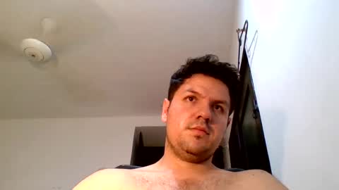 cristopher3042 online show from June 26, 5:57 am