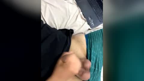cristopher_011 online show from August 2, 8:21 pm