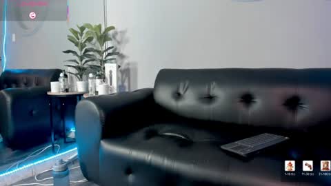 Cristopher online show from July 27, 2:03 pm