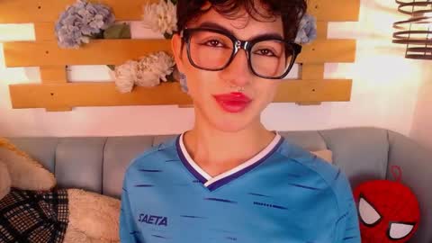 Cristopher  online show from May 1, 9:09 pm