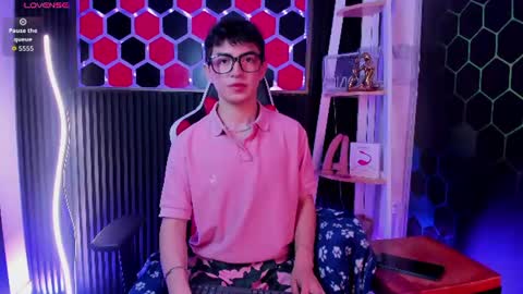 Cristopher  online show from June 27, 8:37 pm