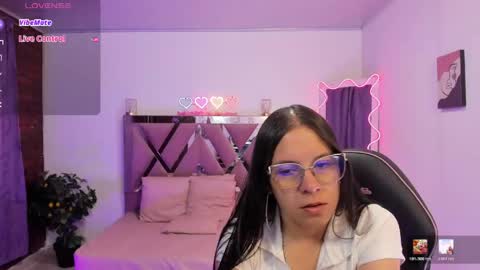 cristy_tay online show from May 2, 11:38 am