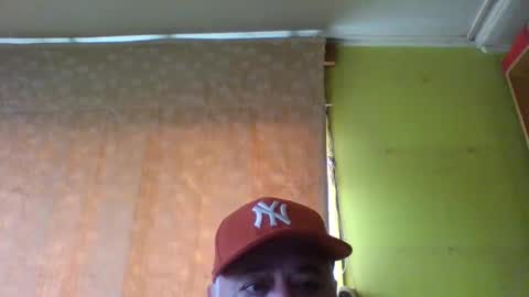 crmperez online show from March 8, 8:02 pm