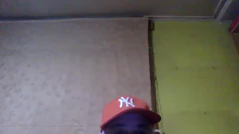 crmperez online show from September 29, 11:37 pm