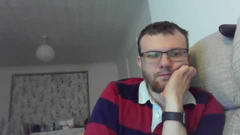 Snapshot of cropper4fun chatting on December 10, 7:54 pm Cropper online show from December 10, 7:54 pm