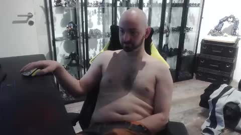 crucifyme2 online show from March 21, 9:58 am