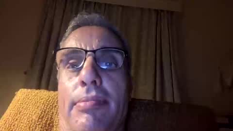Snapshot of crucut80 chatting on January 12, 10:54 pm Crucut online show from January 12, 10:54 pm
