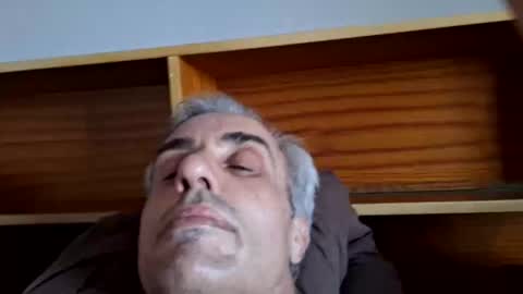 Snapshot of crucut80 chatting on December 3, 2:22 pm Crucut online show from December 3, 2:22 pm