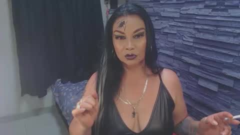 cruela_deviil online show from October 16, 3:06 am