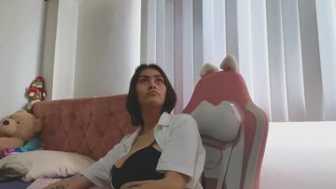 Crystal Blaze online show from November 23, 7:34 pm