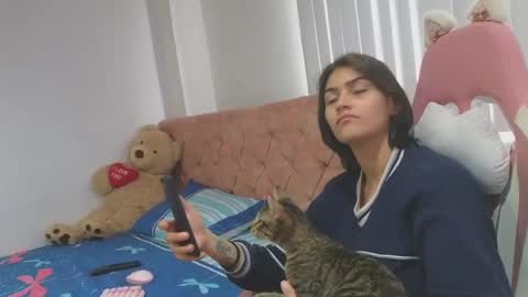 Crystal Blaze online show from November 6, 1:58 pm