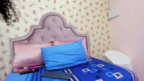 Milf Latina online show from June 20, 2:56 pm