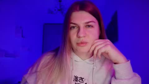 crystalblush01 online show from May 2, 6:14 pm