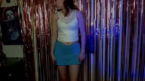 Stella online show from December 4, 7:52 am