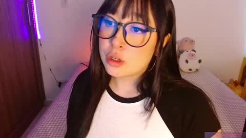 Olivia  online show from May 23, 4:36 pm