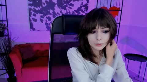 crystallbloom online show from October 7, 2:29 am