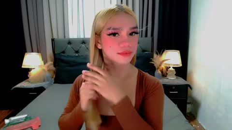 bea takashi  online show from April 25, 1:41 pm