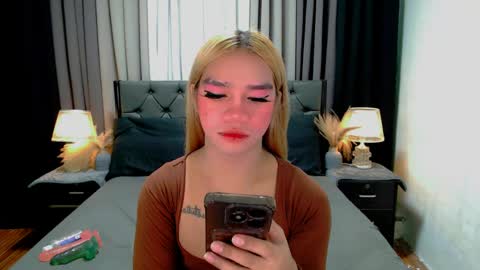 bea takashi  online show from April 29, 5:30 pm