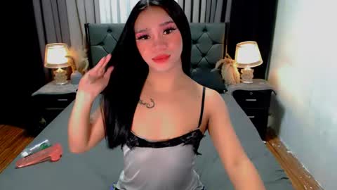 bea takashi  online show from June 17, 3:06 pm