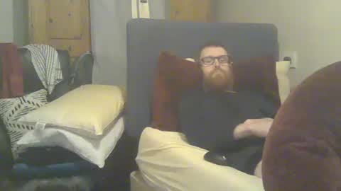 chris online show from February 5, 12:47 am