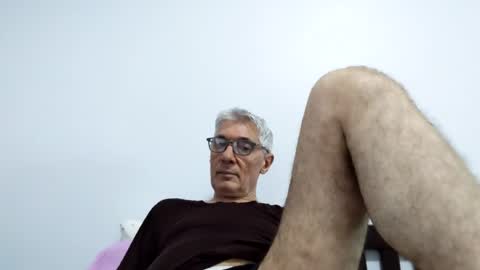 BIG UNCUT HARD COCK online show from June 18, 1:33 am