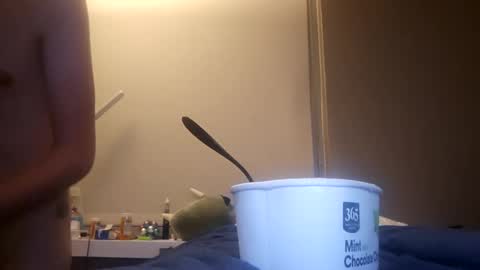 cuddleavenue online show from September 19, 3:54 am