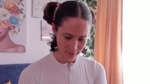 Leonela online show from May 13, 4:16 pm