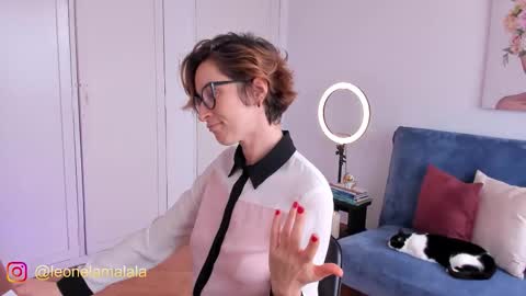 Leonela online show from November 4, 4:41 pm