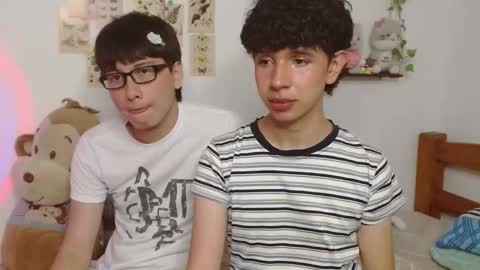 cuddly_and_jinx online show from March 14, 3:38 pm