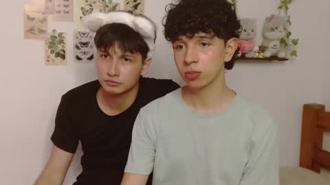 cuddly_and_jinx online show from March 6, 6:40 pm